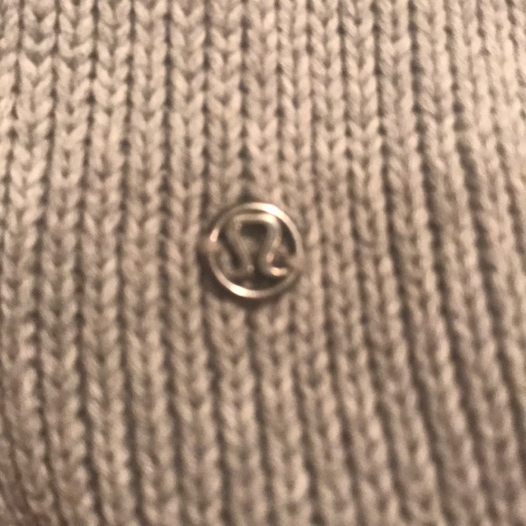 Lululemon Sweater in Gray - Picture 6 of 7